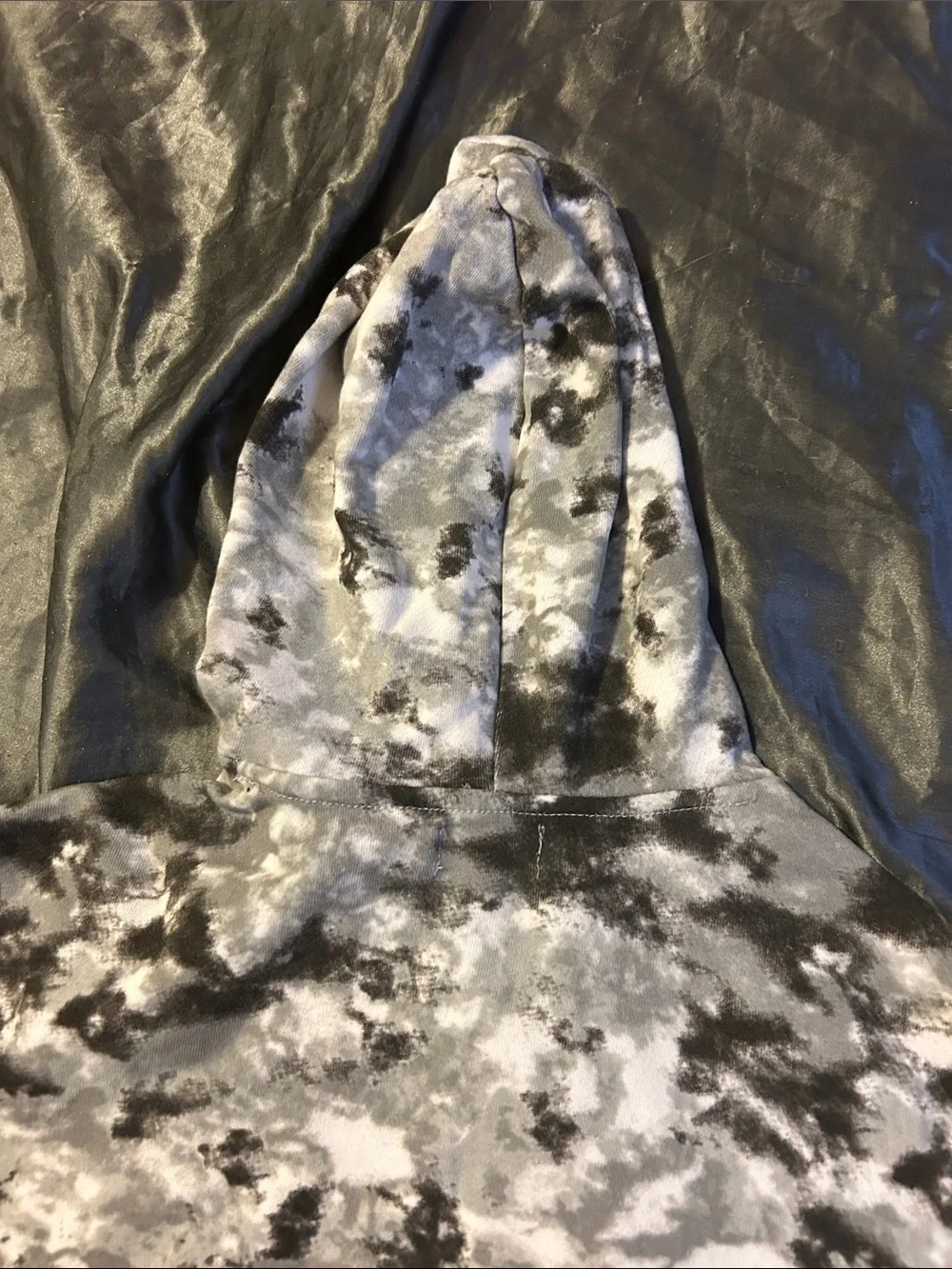 Epic Threads Black & Gray Tie-Dye Hooded Sweatshirt 🌹